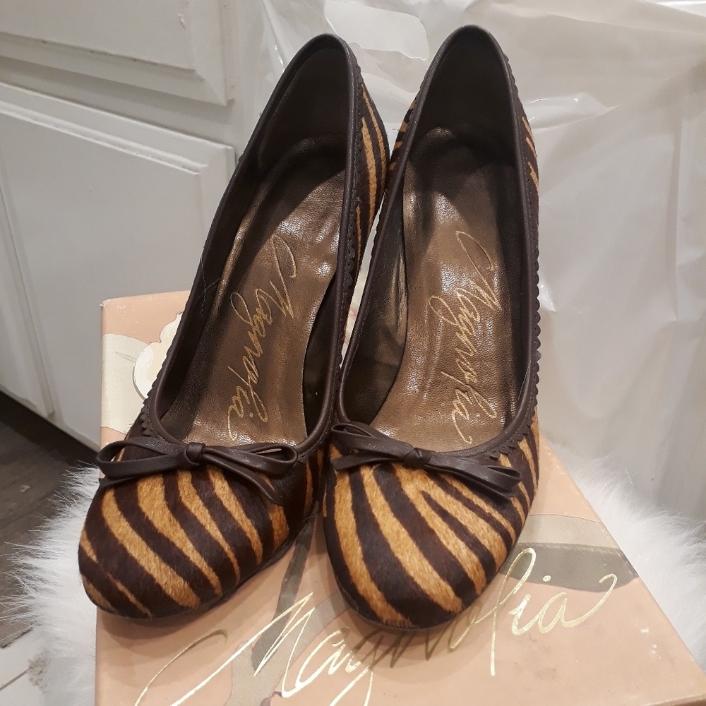 Animal Print Magnolia haircalf pumps
